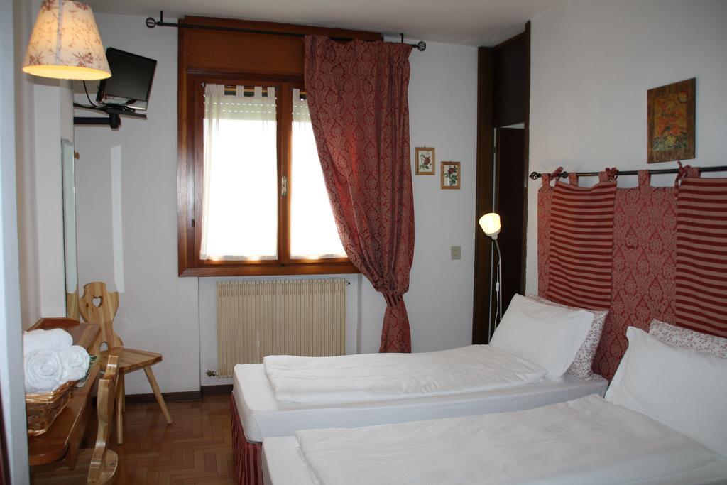 Hotel La Caminatha Val di Zoldo Cameră foto
